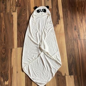 Hooded panda towel for kids
